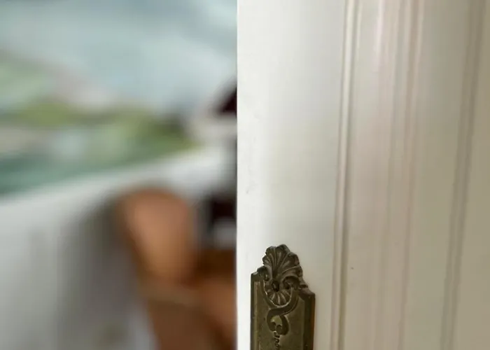 Chateau Des Ablens Bed & Breakfast Leuze-en-Hainaut