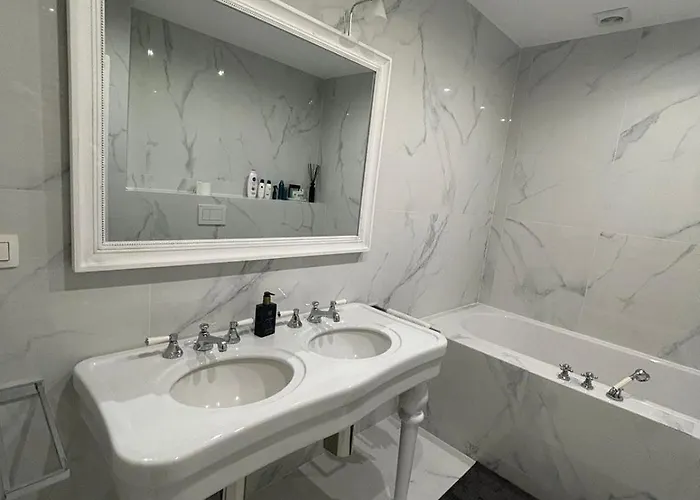 Bed & Breakfast Chateau Des Ablens 5*